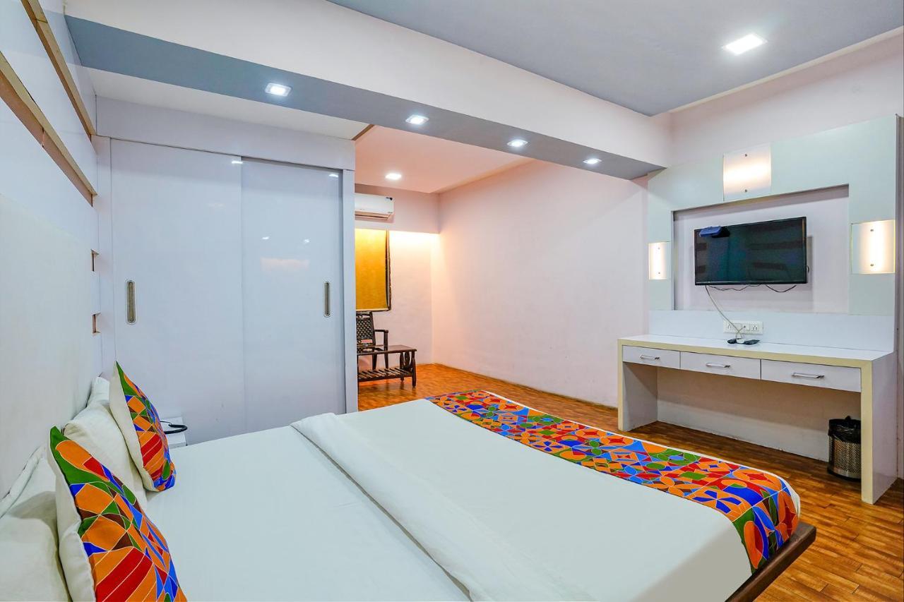 Hotel Fabexpress Vinyasa Residency Bhayandar Exterior foto